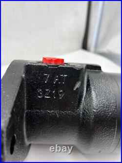 2 Bolt Hydraulic Orbital Motor WD 13 Tooth Spline 7 AT 3Z19 Black Heavy Duty