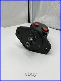 2 Bolt Hydraulic Orbital Motor WD 13 Tooth Spline 7 AT 3Z19 Black Heavy Duty