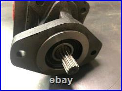 5000 Series Gear Pump-2500psi 7/8-13 Spline Shaft 1 1/4 Npt Ports