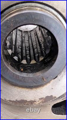 7N-1565 CAT Adapter With Gear Shaft 8N0935 Splined Pump Drive Unit Assembly