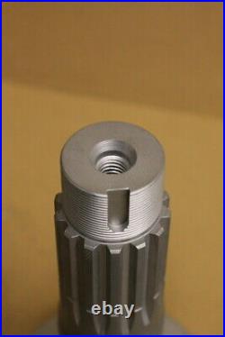 Axle Spindle 14 spline 6 bolt, 3 1/4 circle bolt pattern 1029503, Hyster Unused