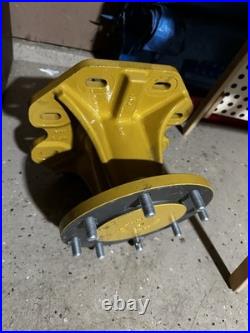 CAT Axle Assembly Heavy Equipment Drivetrain Hub Yellow Steel Splined Shaft