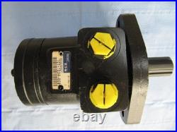 Char-Lynn / Eaton 101-1034-009 Motor 7/8-14 O-ring Ports 2 Bolt Flange 1 Spline