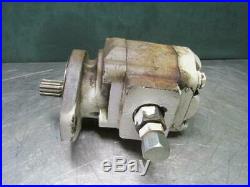 Commercial Intertech 303-9219-821 Hydraulic Motor 1-1/4 x 14 Spline Shaft