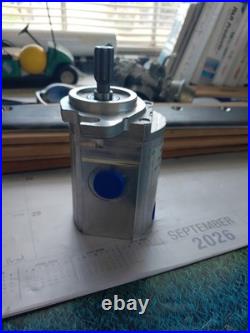 Concentric Hydraulic Gear Motor CMS071286 0037003H 8 Spline