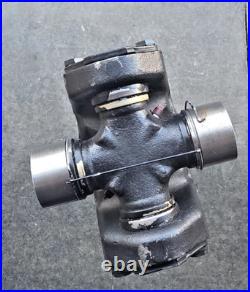 DANA 329-9658 Hydraulic Shaft Universal Joint Spline Heavy Equipment Assembly