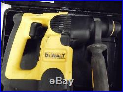 DEWALT D25553 1-9/16-Inch 120V 12A Spline Rotary Hammer Drill