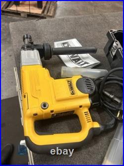 Dewalt D25551K 120 V Corded Spline Rotary Hammer Concrete Masonry Chipper NIB Dewalt D25551K 120 V Corded Spline Rotary Hammer Concrete Masonry Chipper NIB