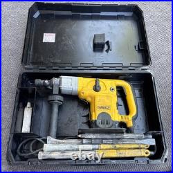Dewalt D25551 1-9/16 Rotary/Chipping Hammer Spline Combination with Bits Tested
