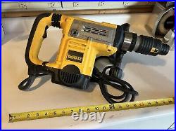 Dewalt D25851 Spline, chipping Hammer. Works Great. Weights 14lbs