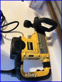 Dewalt D25851 Spline, chipping Hammer. Works Great. Weights 14lbs