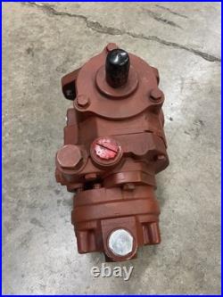 Eaton 78462-RAT Hydraulic Piston Pump with attached gear pump