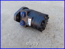 Eaton Char-lynn 158-3984-001 Hydraulic Drive Motor Nos Splined shaft Danfoss