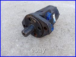 Eaton Char-lynn 158-3984-001 Hydraulic Drive Motor Nos Splined shaft Danfoss