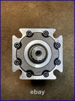 Eaton Hydraulic Motor Part# 626ag00058a Commonly Used On 84 Power Rakes