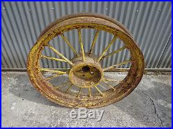 John Deere A rear round spokes 12 spline