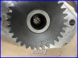 John Deere Auxiliary Drive Re500884 SAE A 9-tooth spline adapter 134473 Gear