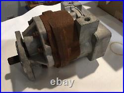 Large Industrial Hydraulic Pump 3.5x3.5 Bolt Pattern? 7/8 13 Spline Shaft