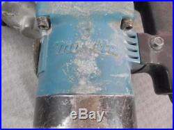 Makita HR3851 10 Amp 1-1/2 Spline Rotary Hammer In Case