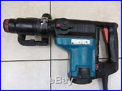 Makita HR4040C 1-9/16-Inch Spline Rotary Hammer Drill with One Bit