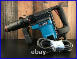 Makita HR4040C 1-9/16'' Spline Rotary Hammer Drill