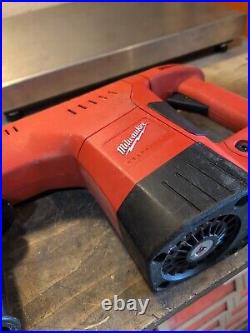 Milwaukee 5318-21 Corded 1-1/2 (40 mm) ROTARY HAMMER. Spline Drive