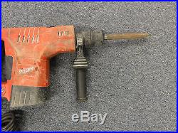 Milwaukee 5321-21 Heavy-Duty 1-1/2 11-Amp Corded Spline Rotary Hammer Drill