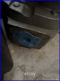 NEW- Metaris MHM75A878BY0R307 Hydraulic Motor MHM75 Series Splined Shaft NEW