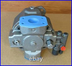 NEW Rexroth Hydraulic Pump A10V045DRG31R 1 Shaft / 15 Spline / CW Rotation
