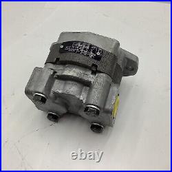 PARKER Hydraulic Motor / Pump 0120513 P 16 100C 2N5 041322160 2 Hole Mounting