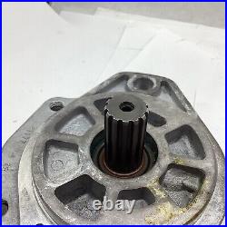 PARKER Hydraulic Motor / Pump 0120513 P 16 100C 2N5 041322160 2 Hole Mounting