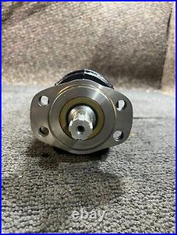Parker 984980 06623 6668 Hydraulic Motor 6 Spline Shaft 4 Mounting Hole Flange