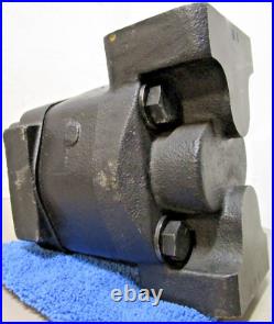 Parker / Commercial Gear Pump P350A542 2-1/4 Gear 1.225 Shaft 14T Spline