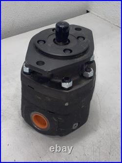 Parker M2B25416S40NB High Speed Hydraulic Motor SAE-B 2-Bolt Spline Shaft