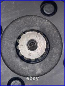Parker M2B25416S40NB High Speed Hydraulic Motor SAE-B 2-Bolt Spline Shaft