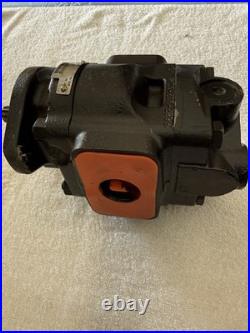 Parker Rotary Hydraulic Pump Spline Shaft 7029112079 8369 8682-902 Caterpillar