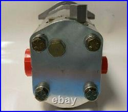 Prince Double Gear Pump. 976/. 86 Cu In, 9 Tooth 16/32 Spline, with Flow Divider