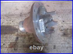 Spicer 90-4-111-1 SPL90 End Yoke 38 Spline