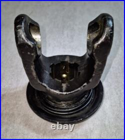 Tractor Yoke 1 3/4- 6 Spline with Ball Collar A&I A-BP5720H0455-A-A1